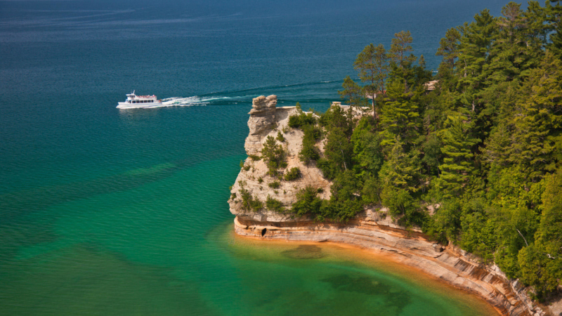 aerial view of pictured rocks national lakeshore 